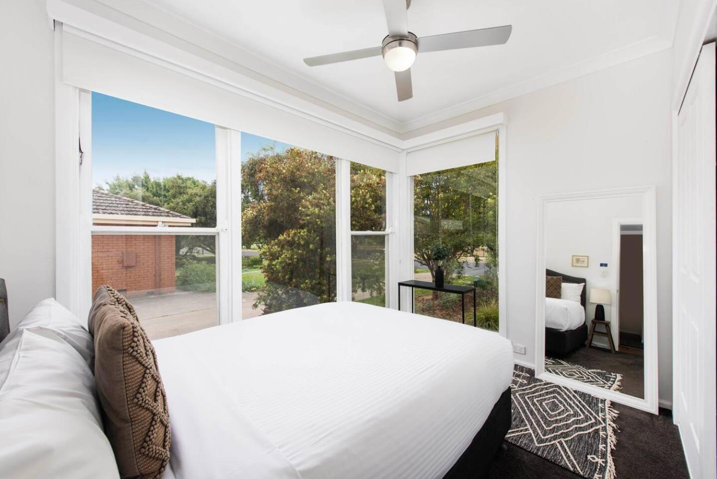 Holiday home Bancroft House On Scenic Golf Course